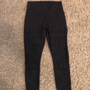 Lululemon Leggings Mesh detail